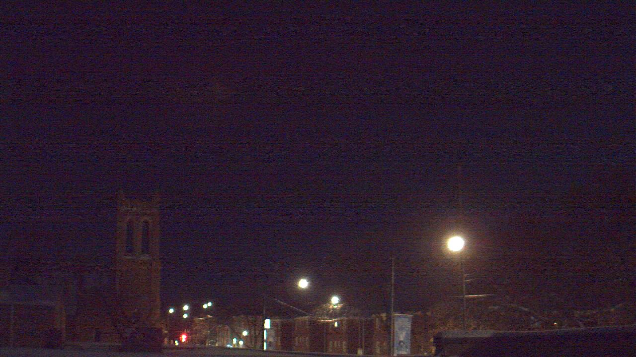 Thumbnail for current weather camera view from St Philip Lutheran School in Chicago, Illinois