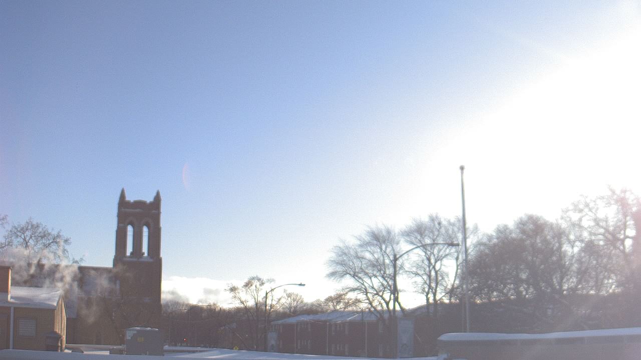 Thumbnail for current weather camera view from St Philip Lutheran School in Chicago, Illinois