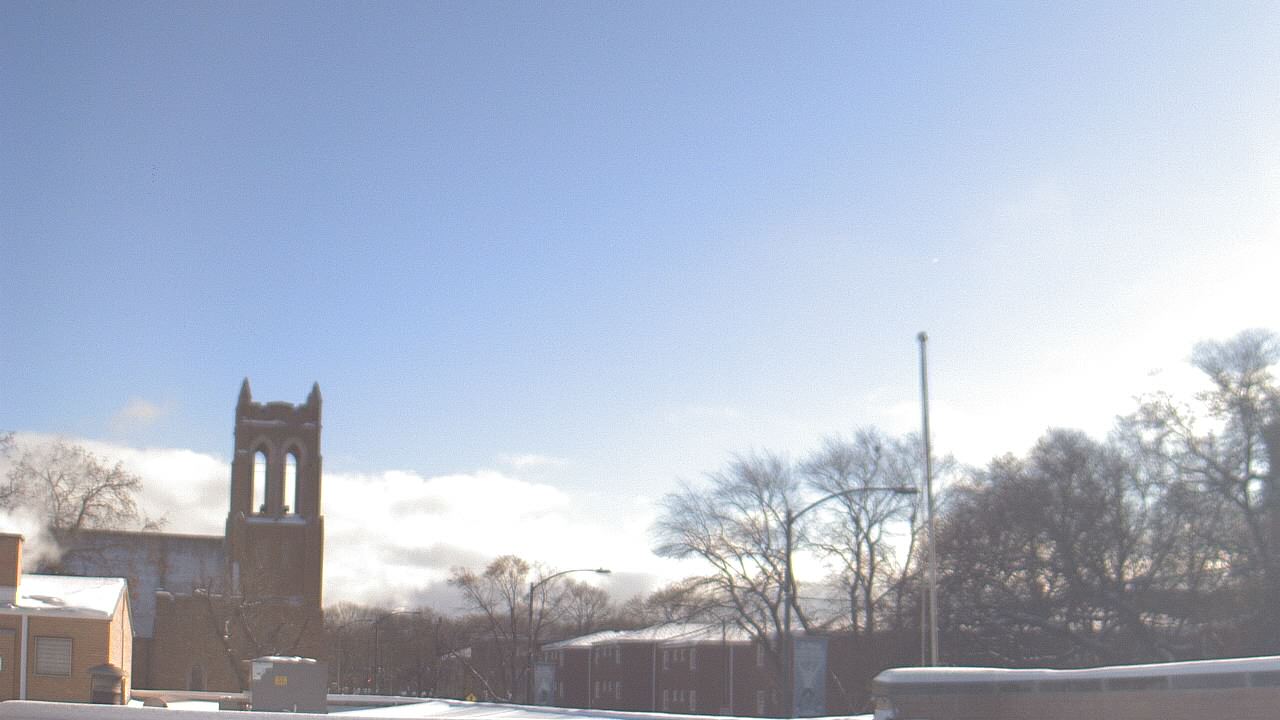 Thumbnail for current weather camera view from St Philip Lutheran School in Chicago, Illinois