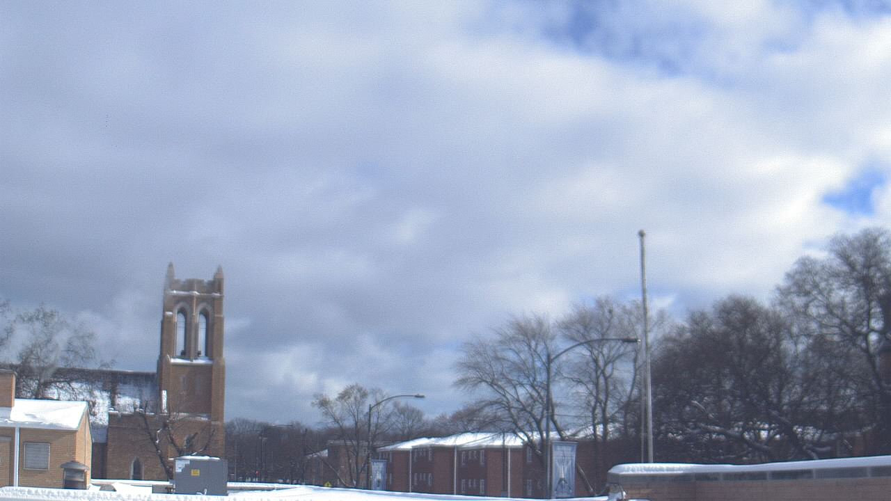 Thumbnail for current weather camera view from St Philip Lutheran School in Chicago, Illinois
