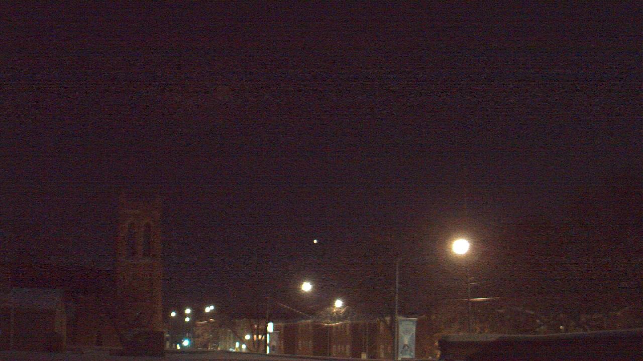 Thumbnail for current weather camera view from St Philip Lutheran School in Chicago, Illinois