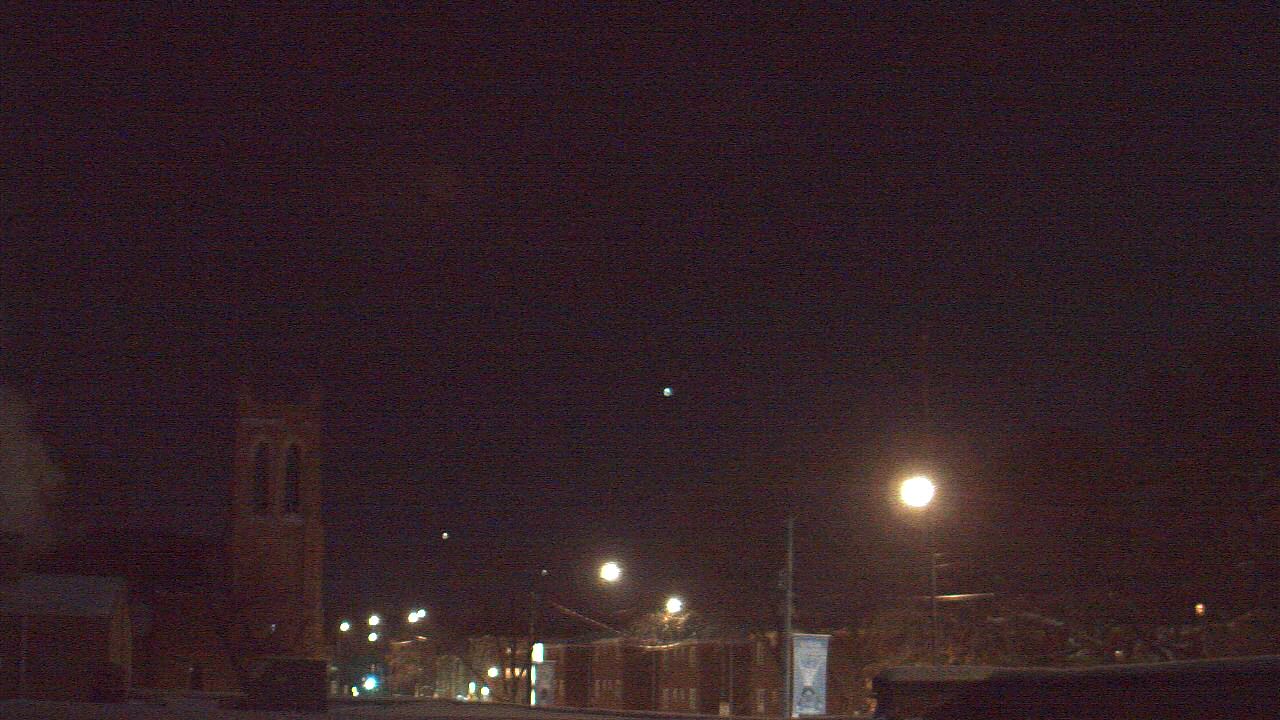 Thumbnail for current weather camera view from St Philip Lutheran School in Chicago, Illinois