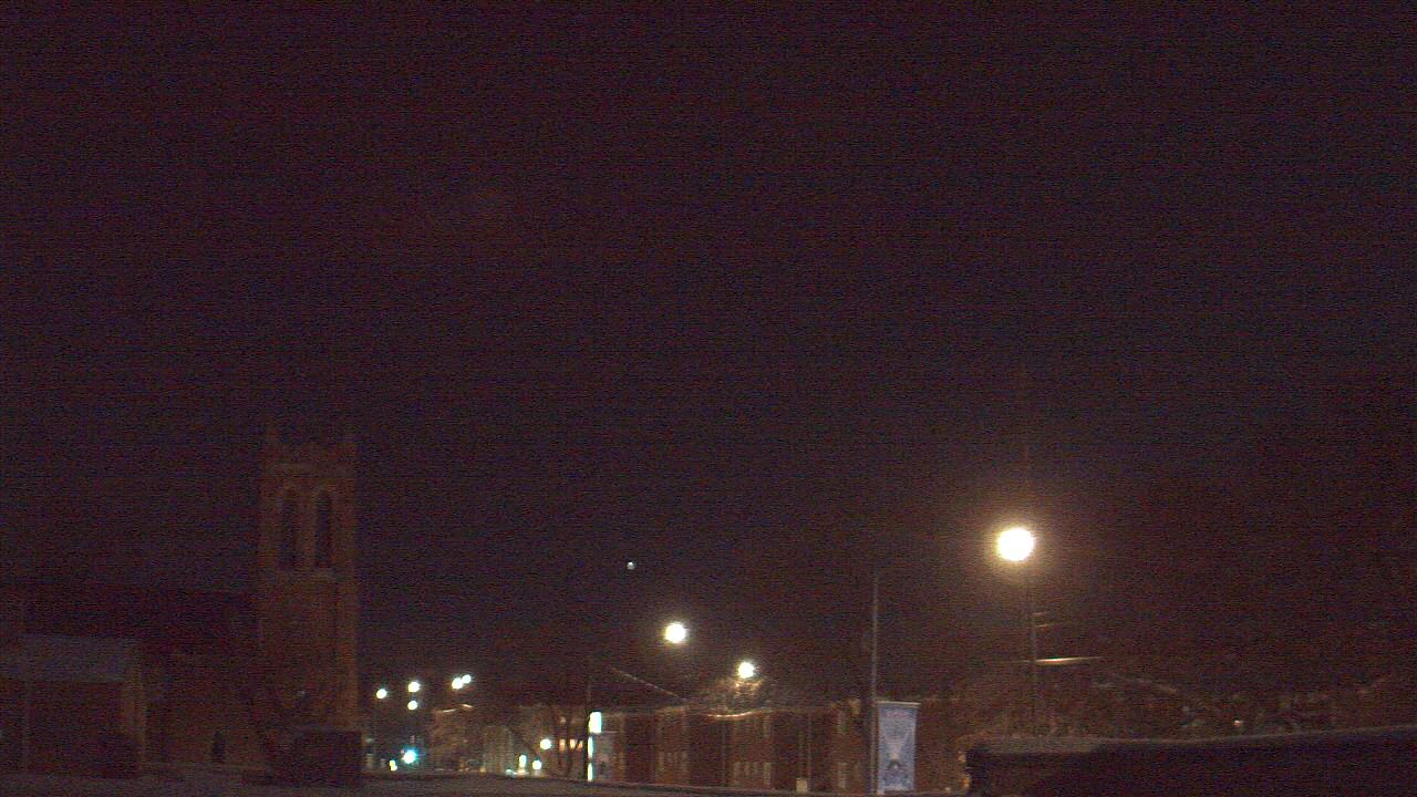 Thumbnail for current weather camera view from St Philip Lutheran School in Chicago, Illinois