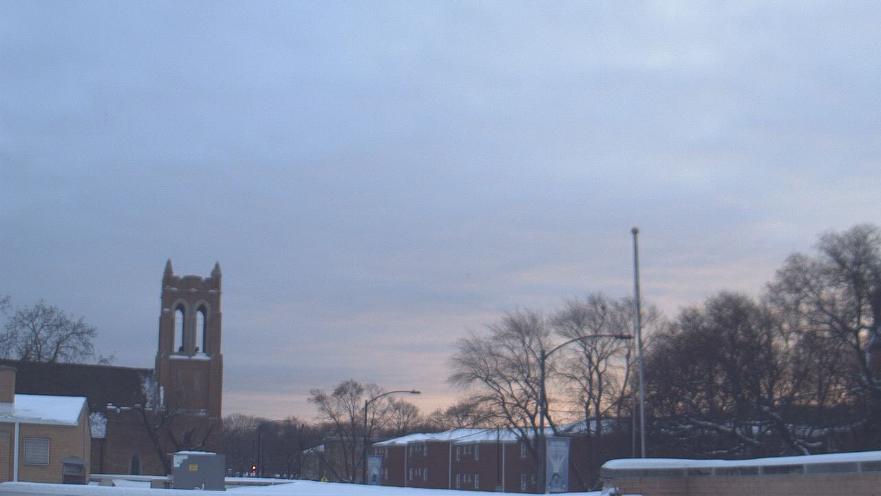 Thumbnail for current weather camera view from St Philip Lutheran School in Chicago, Illinois