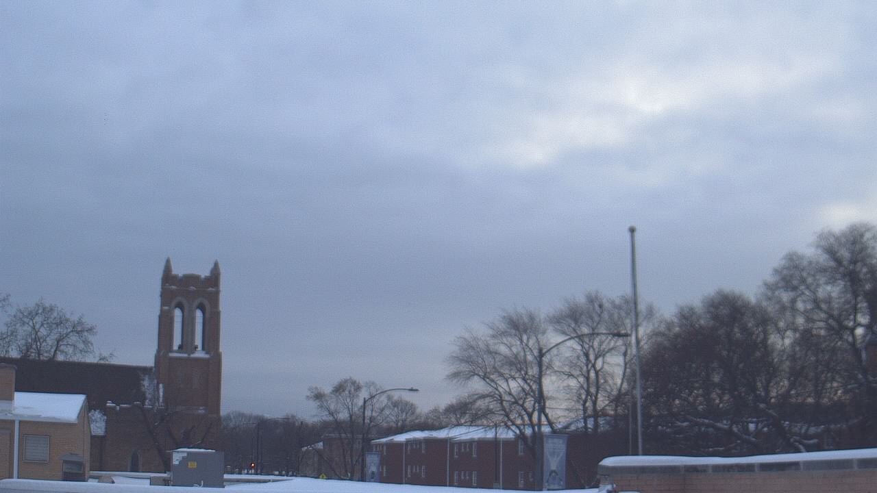 Thumbnail for current weather camera view from St Philip Lutheran School in Chicago, Illinois