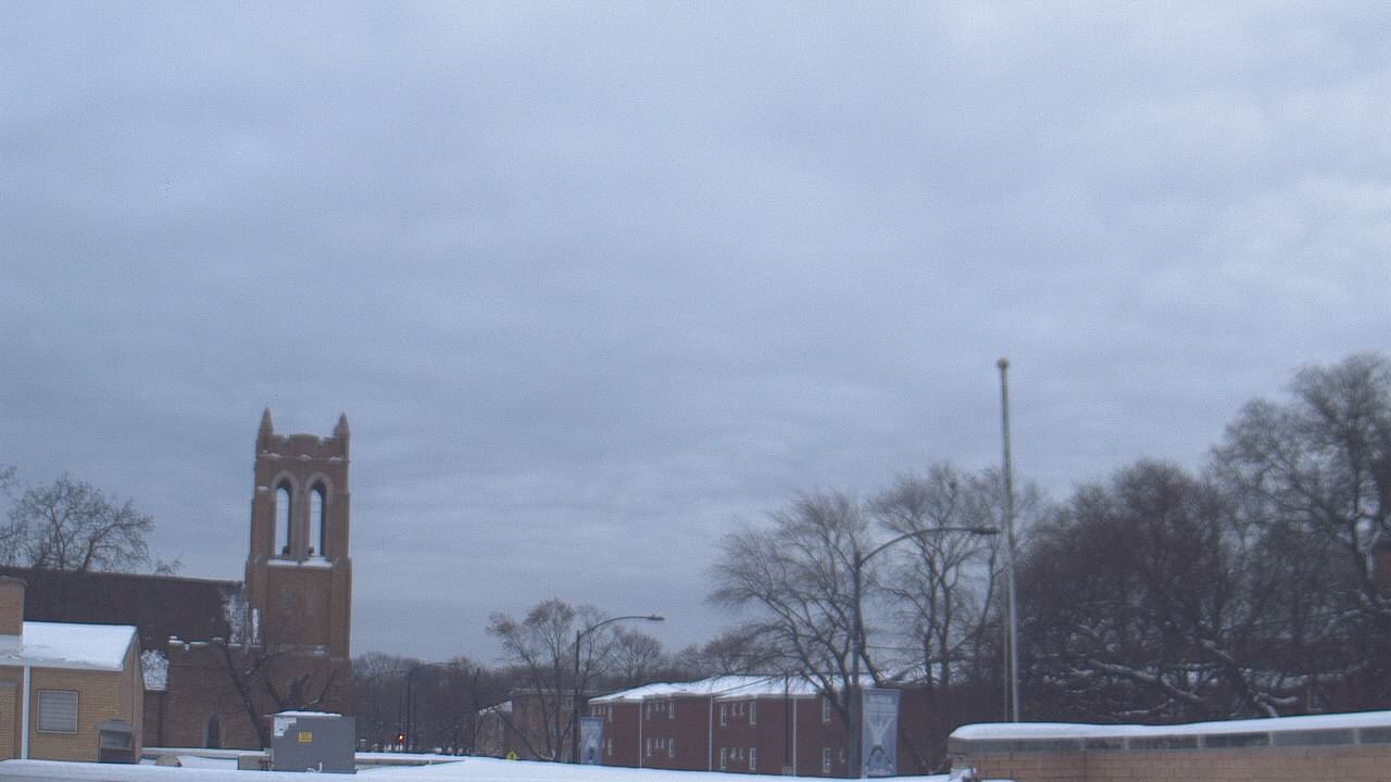 Thumbnail for current weather camera view from St Philip Lutheran School in Chicago, Illinois