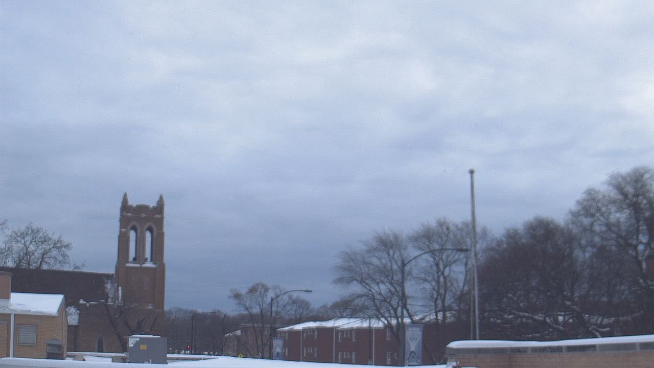 Thumbnail for current weather camera view from St Philip Lutheran School in Chicago, Illinois