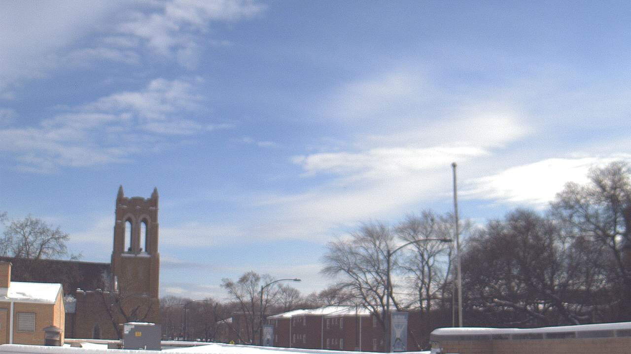 Thumbnail for current weather camera view from St Philip Lutheran School in Chicago, Illinois