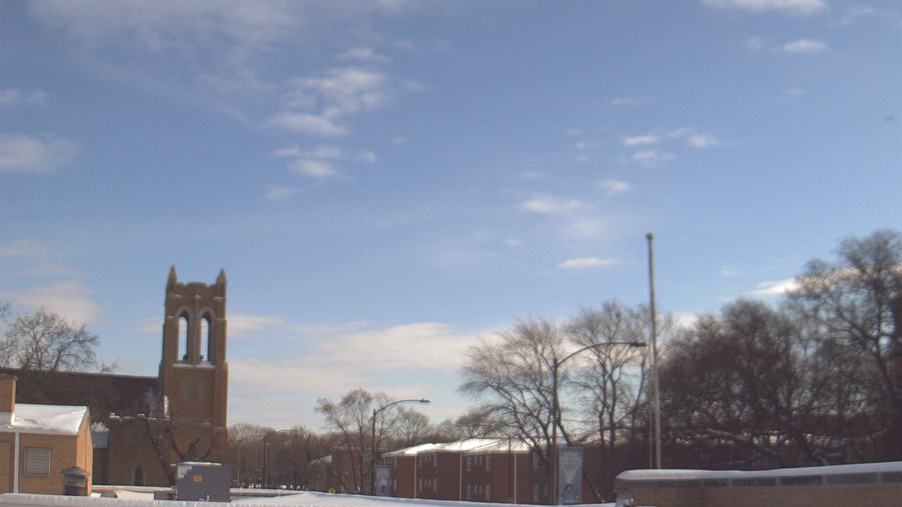 Thumbnail for current weather camera view from St Philip Lutheran School in Chicago, Illinois
