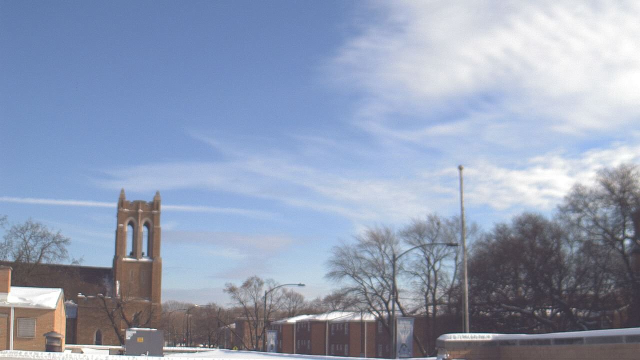 Thumbnail for current weather camera view from St Philip Lutheran School in Chicago, Illinois