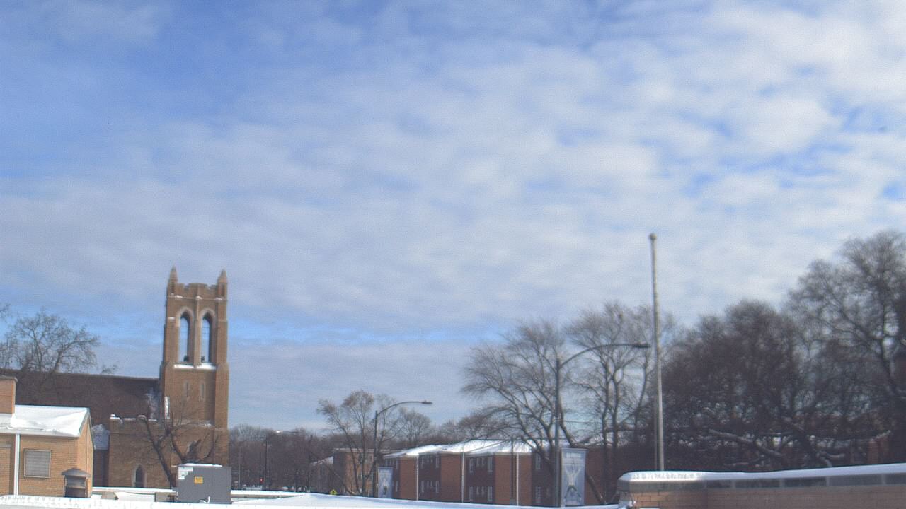 Thumbnail for current weather camera view from St Philip Lutheran School in Chicago, Illinois