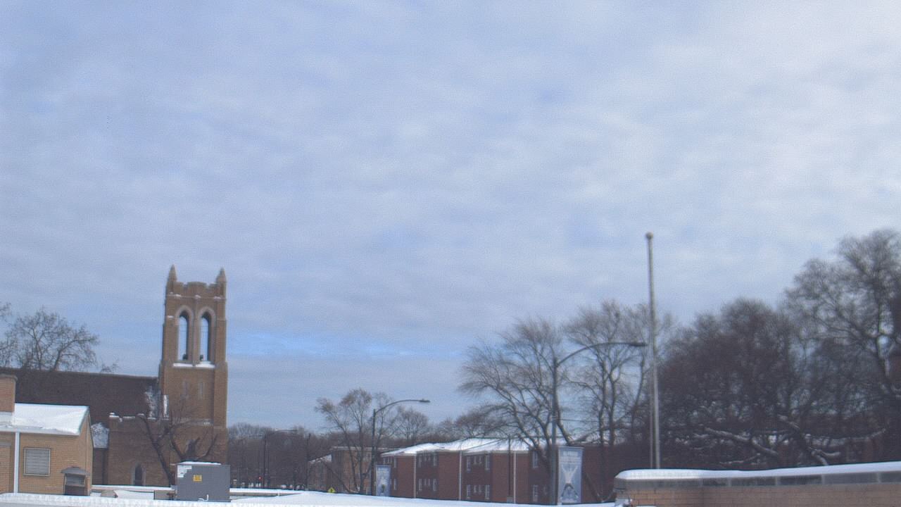 Thumbnail for current weather camera view from St Philip Lutheran School in Chicago, Illinois