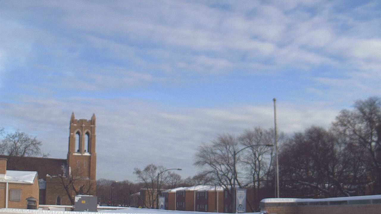 Thumbnail for current weather camera view from St Philip Lutheran School in Chicago, Illinois