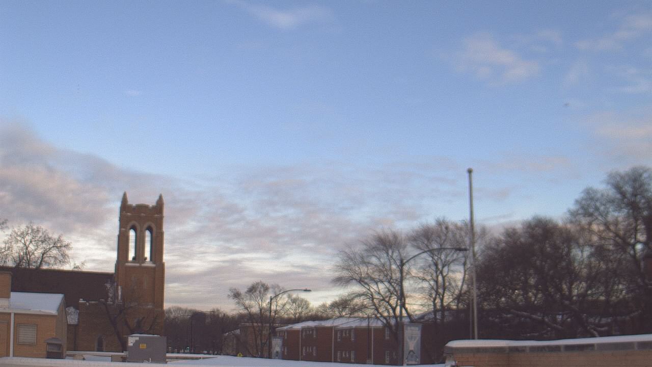 Thumbnail for current weather camera view from St Philip Lutheran School in Chicago, Illinois