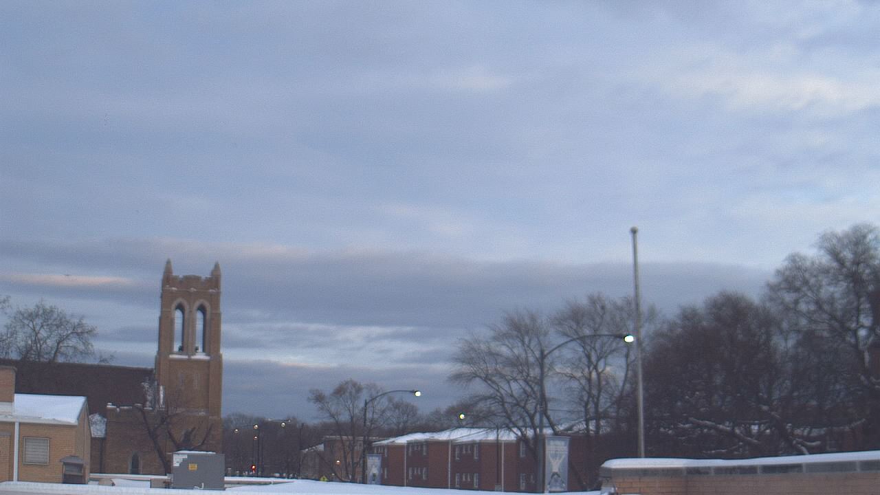 Thumbnail for current weather camera view from St Philip Lutheran School in Chicago, Illinois