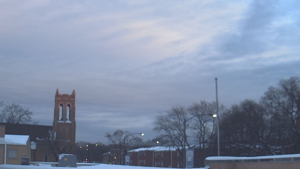 Thumbnail for current weather camera view from St Philip Lutheran School in Chicago, Illinois