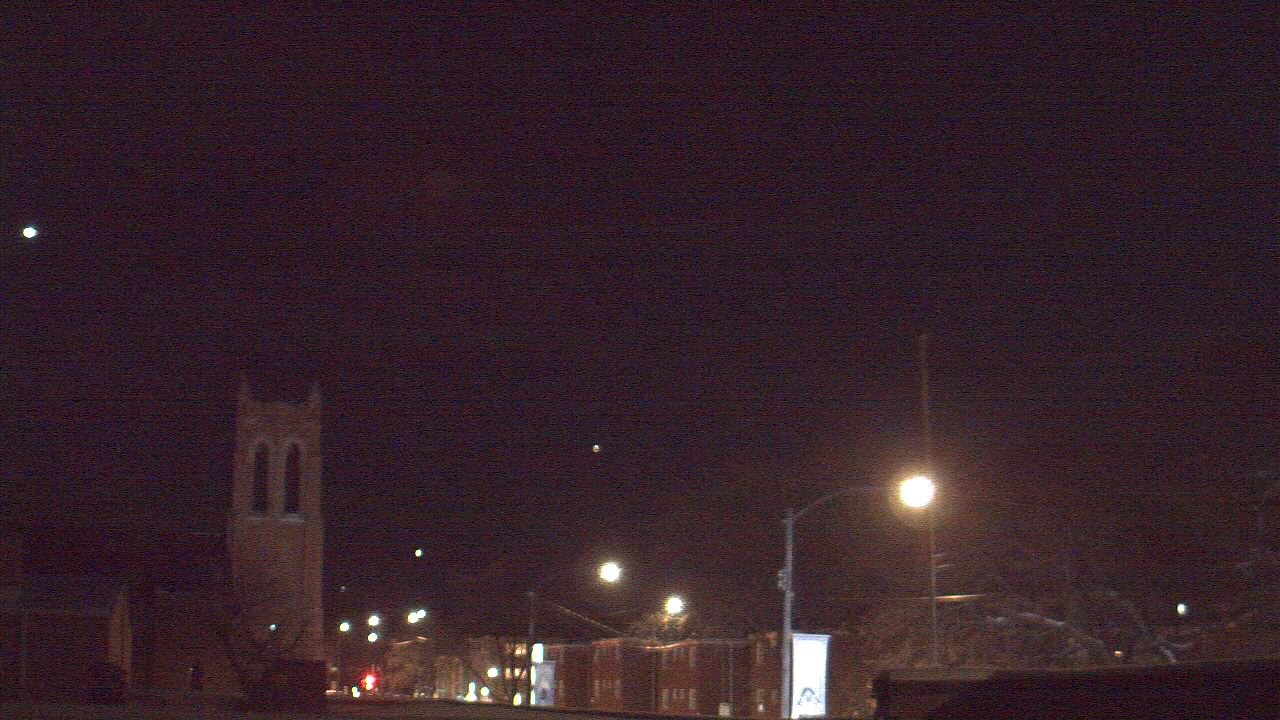 Thumbnail for current weather camera view from St Philip Lutheran School in Chicago, Illinois