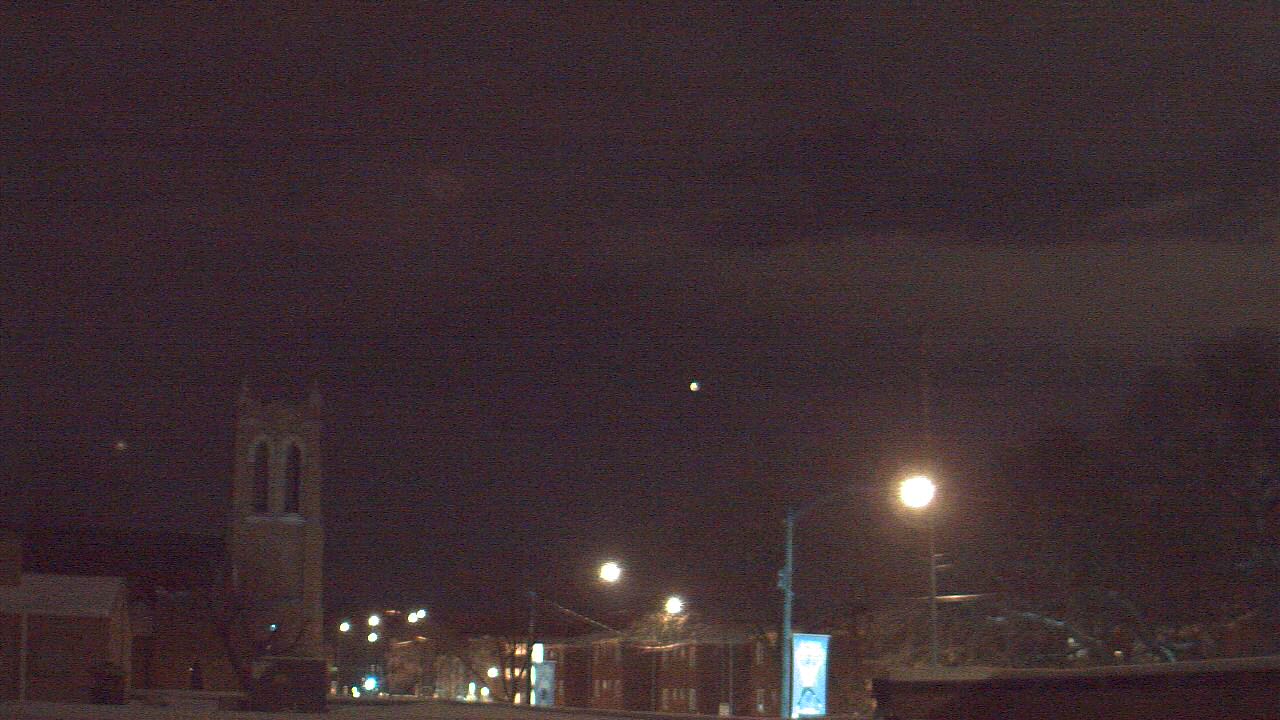 Thumbnail for current weather camera view from St Philip Lutheran School in Chicago, Illinois