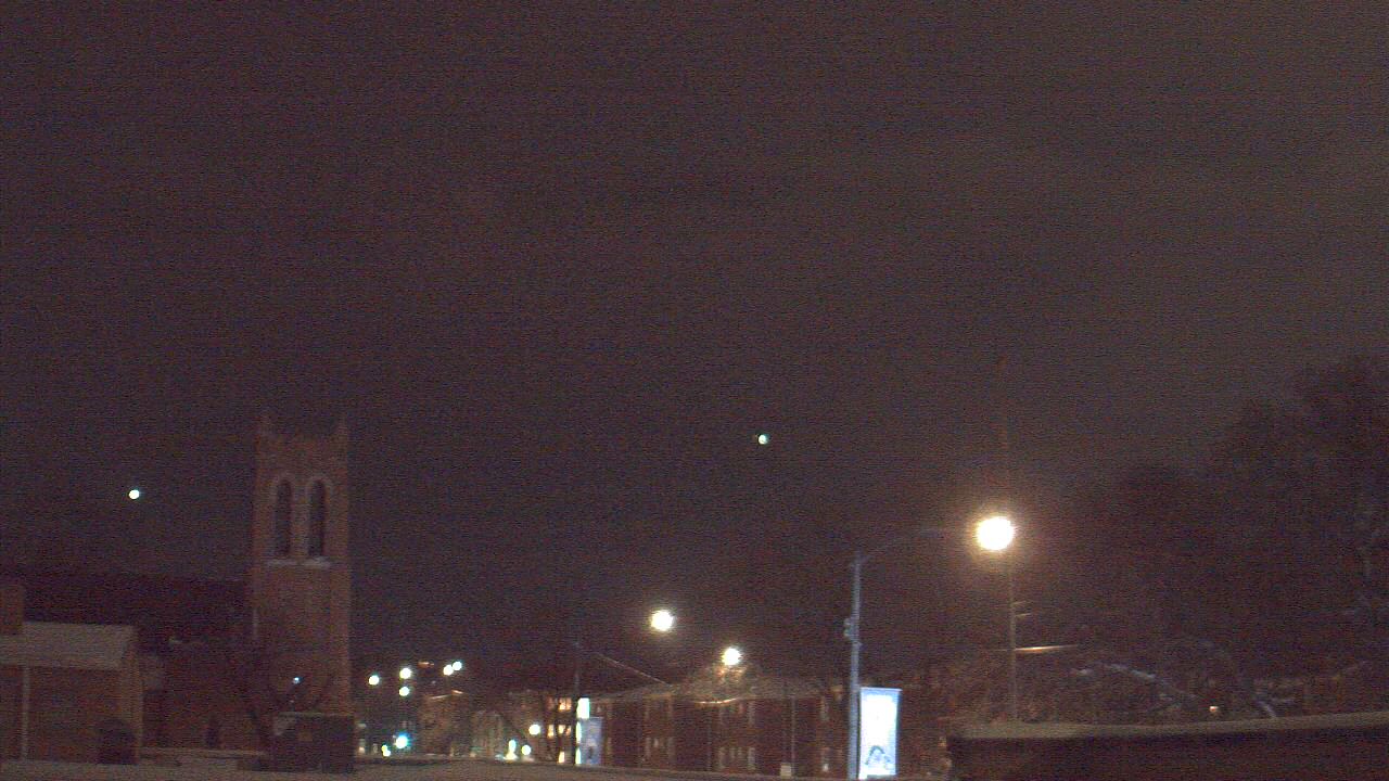 Thumbnail for current weather camera view from St Philip Lutheran School in Chicago, Illinois