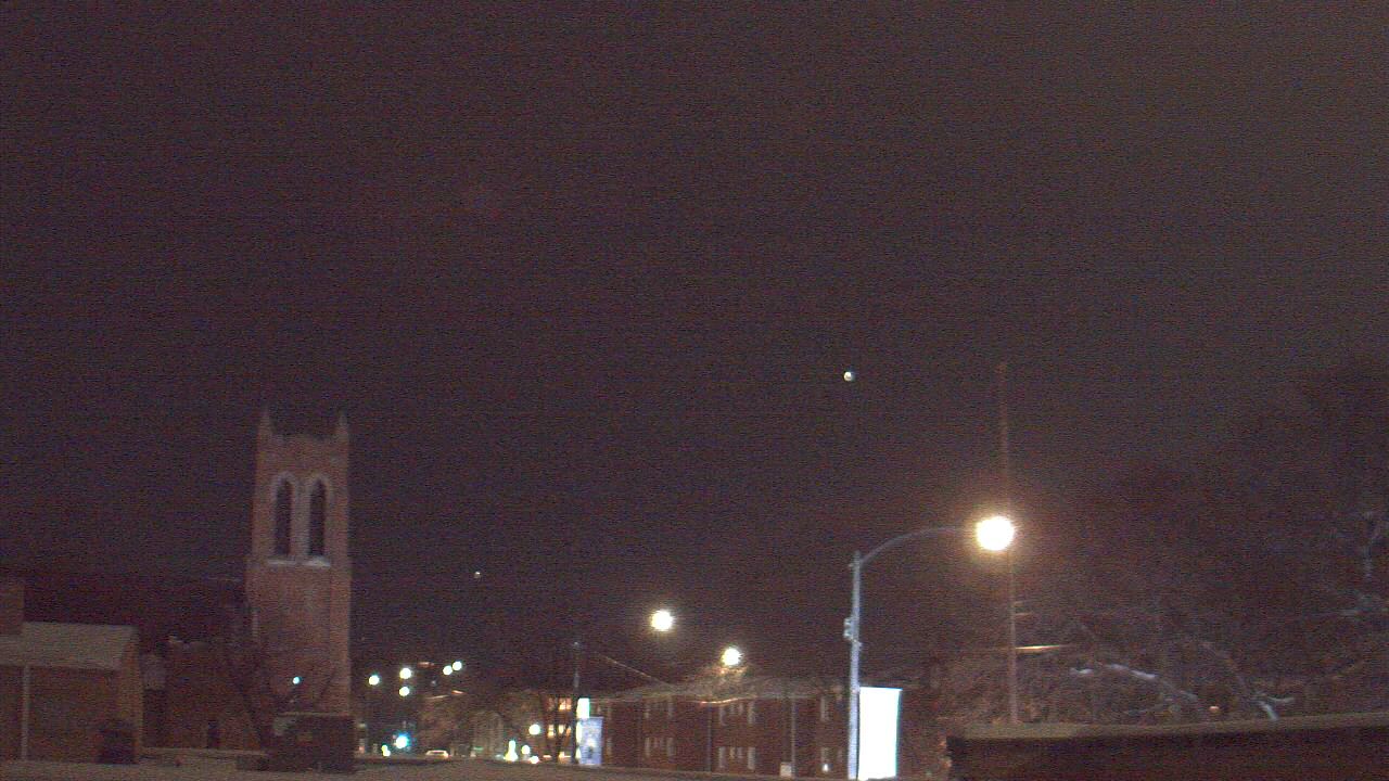 Thumbnail for current weather camera view from St Philip Lutheran School in Chicago, Illinois