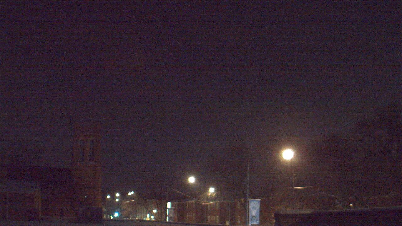 Thumbnail for current weather camera view from St Philip Lutheran School in Chicago, Illinois