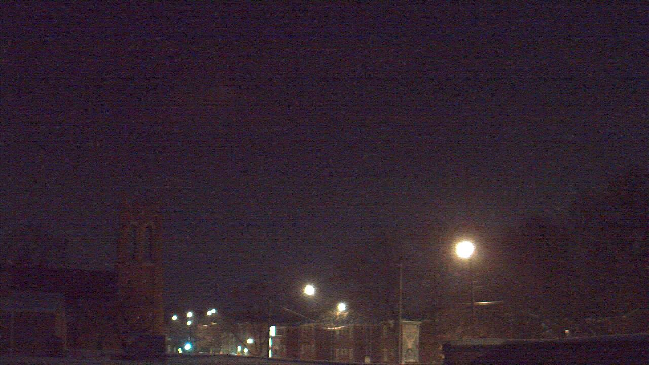 Thumbnail for current weather camera view from St Philip Lutheran School in Chicago, Illinois