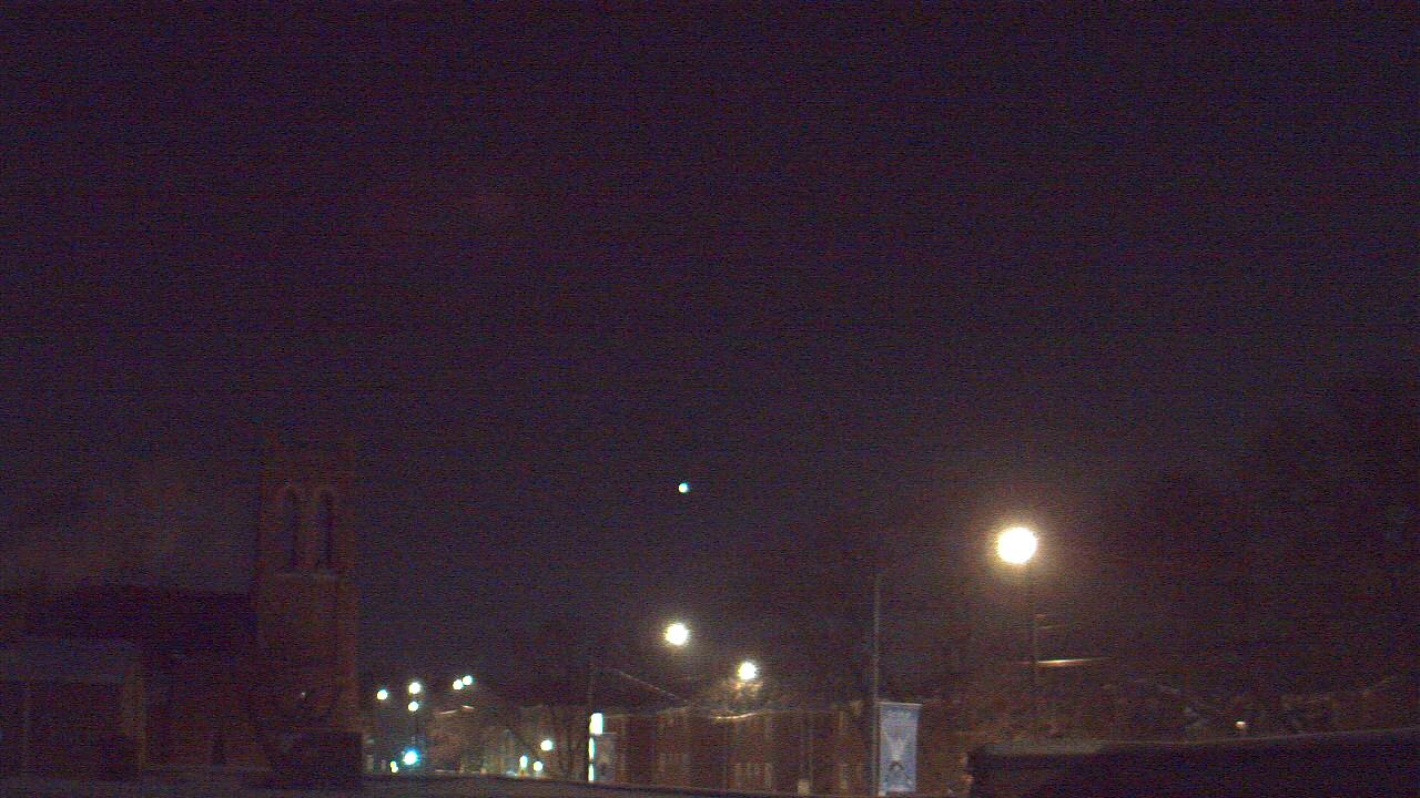 Thumbnail for current weather camera view from St Philip Lutheran School in Chicago, Illinois