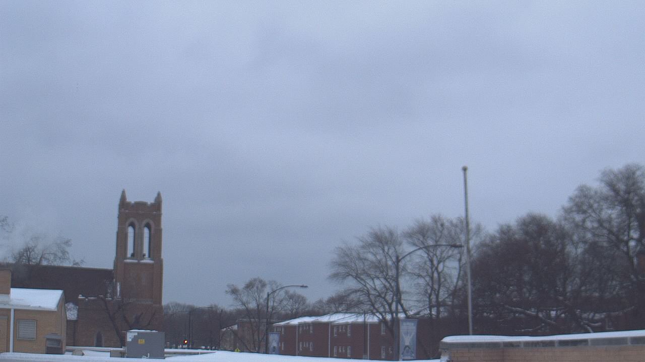 Thumbnail for current weather camera view from St Philip Lutheran School in Chicago, Illinois