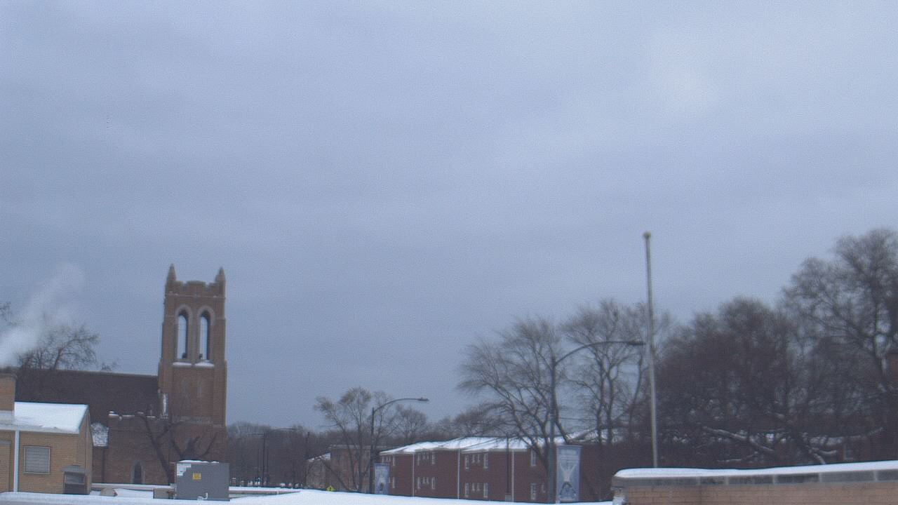 Thumbnail for current weather camera view from St Philip Lutheran School in Chicago, Illinois