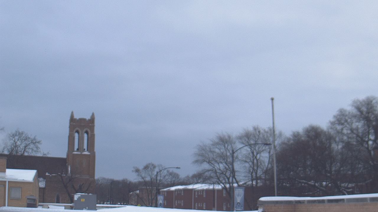 Thumbnail for current weather camera view from St Philip Lutheran School in Chicago, Illinois