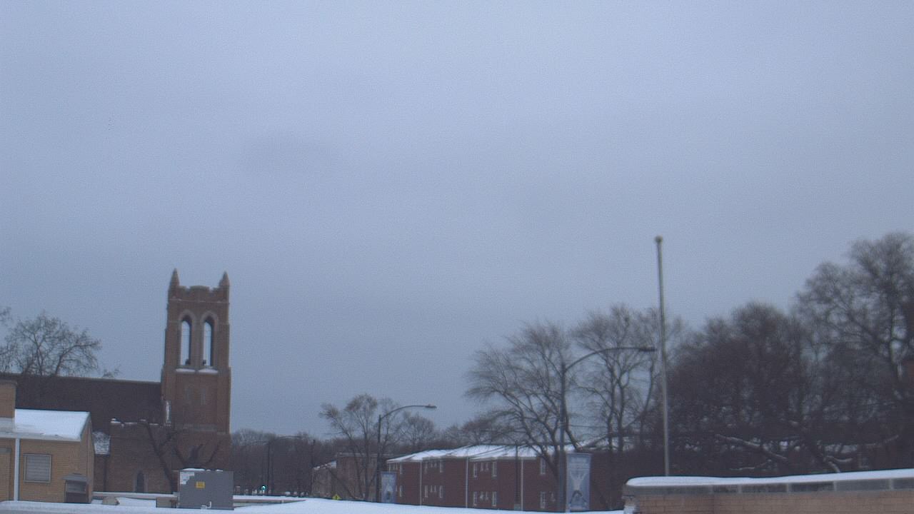 Thumbnail for current weather camera view from St Philip Lutheran School in Chicago, Illinois