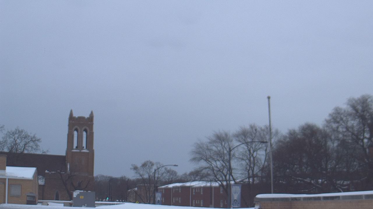Thumbnail for current weather camera view from St Philip Lutheran School in Chicago, Illinois