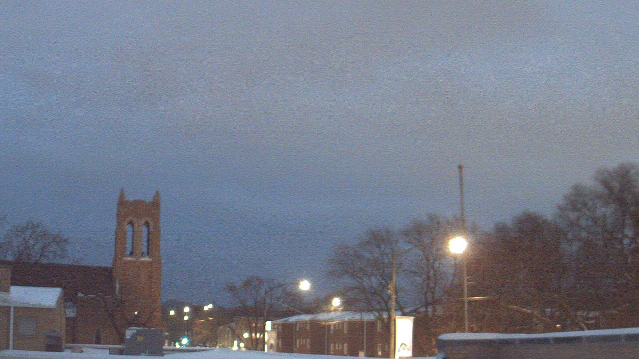 Thumbnail for current weather camera view from St Philip Lutheran School in Chicago, Illinois