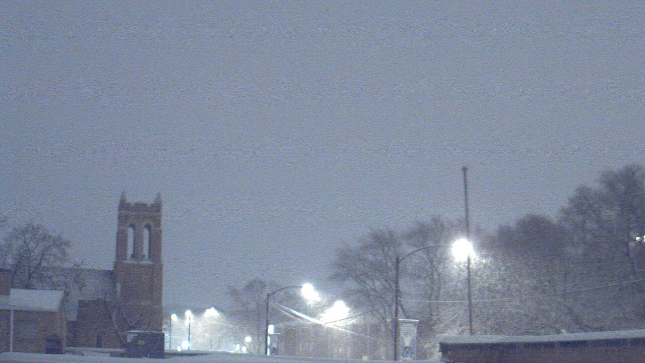 Thumbnail for current weather camera view from St Philip Lutheran School in Chicago, Illinois