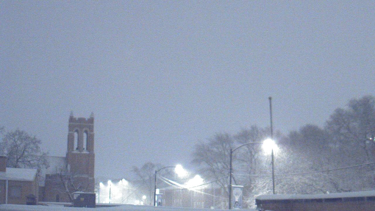 Thumbnail for current weather camera view from St Philip Lutheran School in Chicago, Illinois