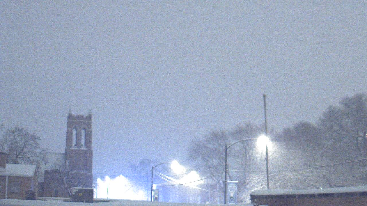 Thumbnail for current weather camera view from St Philip Lutheran School in Chicago, Illinois