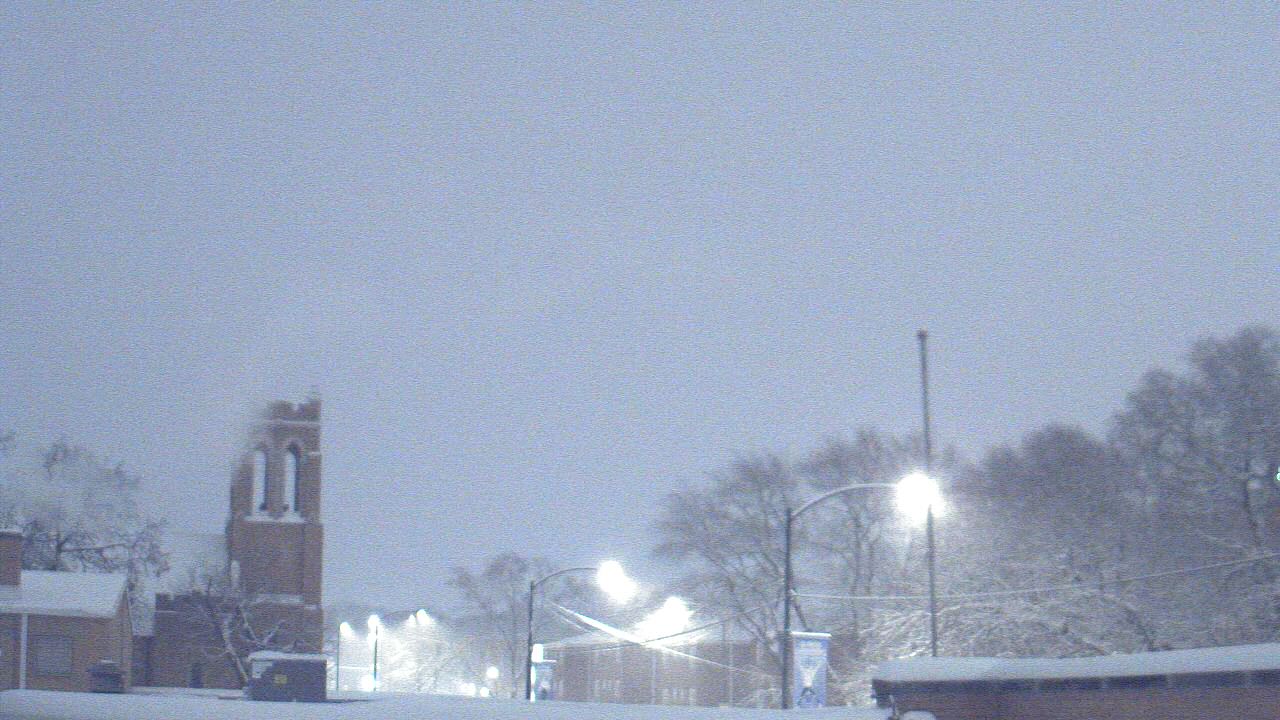 Thumbnail for current weather camera view from St Philip Lutheran School in Chicago, Illinois