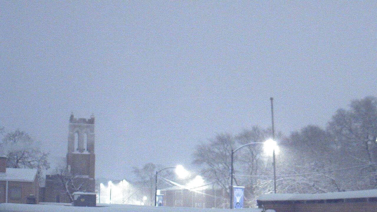 Thumbnail for current weather camera view from St Philip Lutheran School in Chicago, Illinois