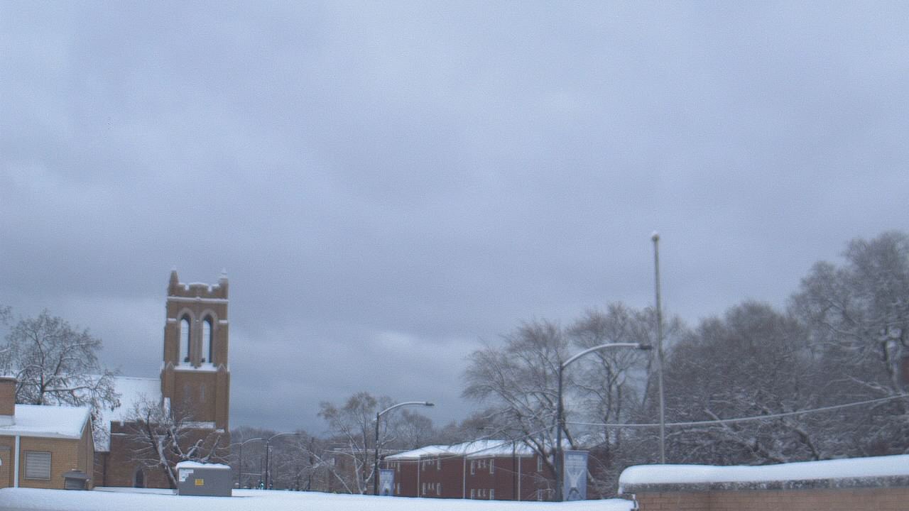 Thumbnail for current weather camera view from St Philip Lutheran School in Chicago, Illinois