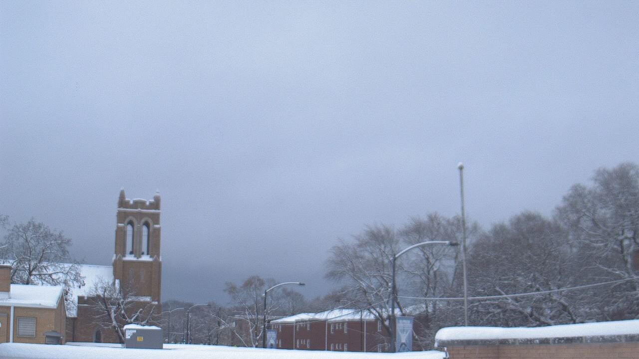 Thumbnail for current weather camera view from St Philip Lutheran School in Chicago, Illinois