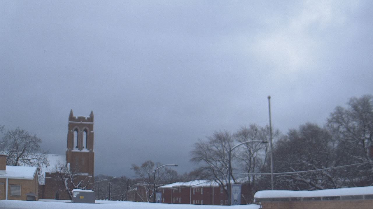 Thumbnail for current weather camera view from St Philip Lutheran School in Chicago, Illinois