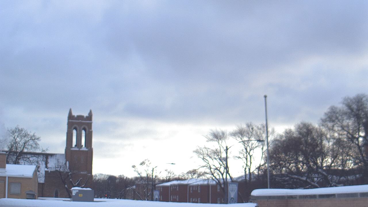 Thumbnail for current weather camera view from St Philip Lutheran School in Chicago, Illinois