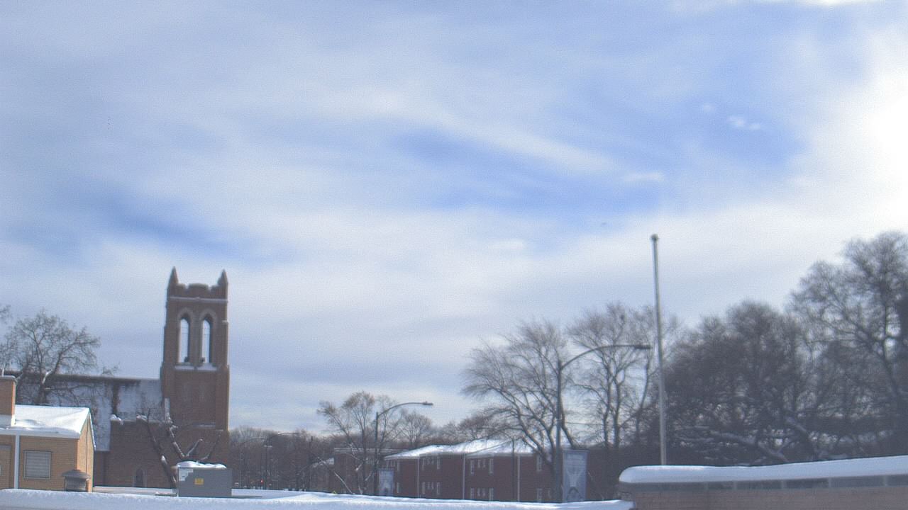 Thumbnail for current weather camera view from St Philip Lutheran School in Chicago, Illinois