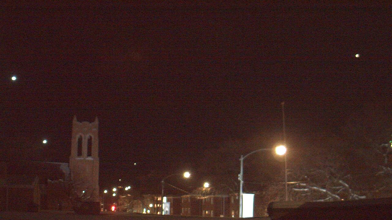 Thumbnail for current weather camera view from St Philip Lutheran School in Chicago, Illinois