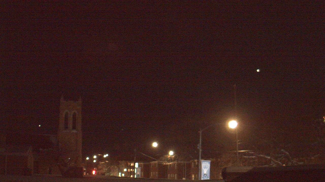 Thumbnail for current weather camera view from St Philip Lutheran School in Chicago, Illinois