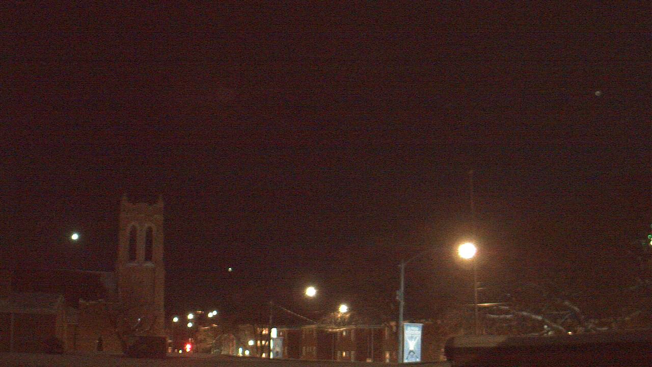 Thumbnail for current weather camera view from St Philip Lutheran School in Chicago, Illinois