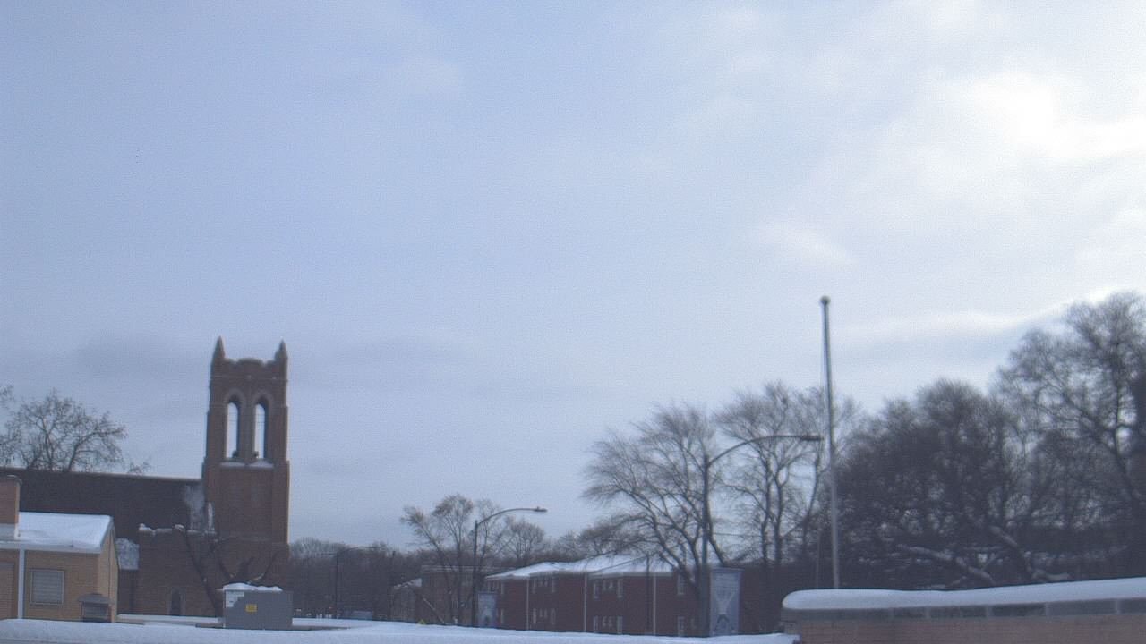 Thumbnail for current weather camera view from St Philip Lutheran School in Chicago, Illinois