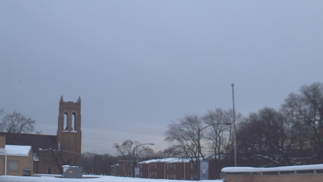 Thumbnail for current weather camera view from St Philip Lutheran School in Chicago, Illinois