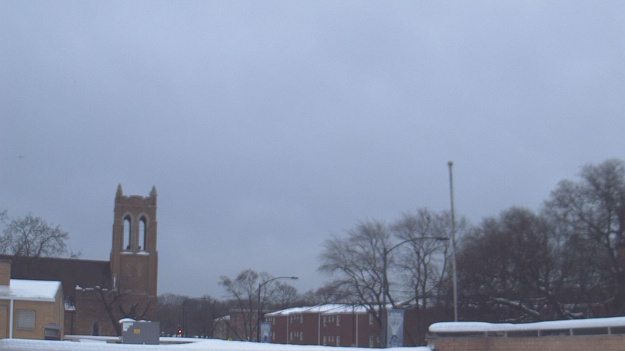 Thumbnail for current weather camera view from St Philip Lutheran School in Chicago, Illinois