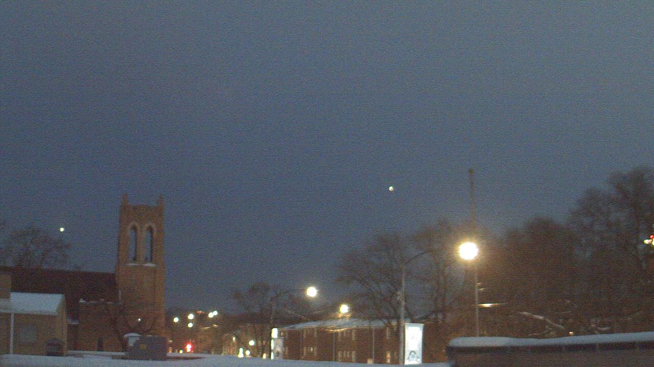 Thumbnail for current weather camera view from St Philip Lutheran School in Chicago, Illinois